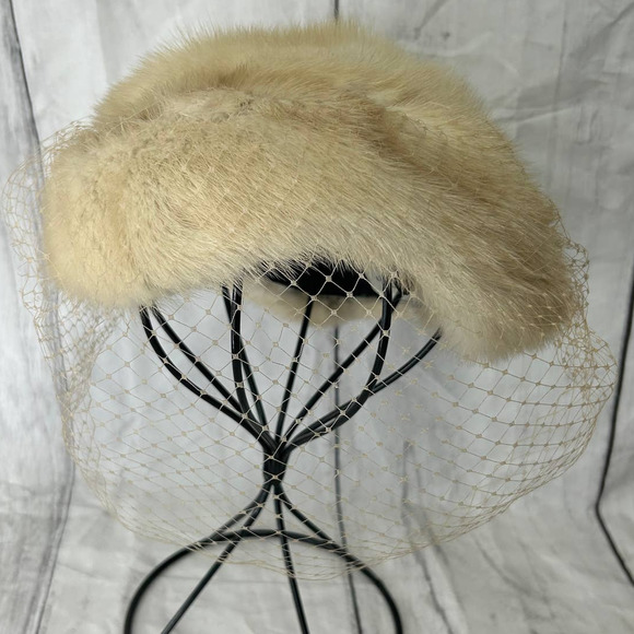 Vintage Flemington Furs Mink Beret with Net Veil EUC Size 21-22 main image 4